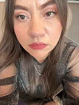 Iam  Cristal online show from 9, 9, 2025