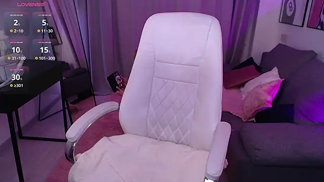 Fay Dunaway online show from 8, 1, 2026