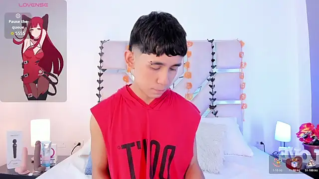 Thayler jones online show from 28, 10, 2025