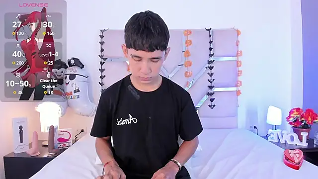 Thayler jones online show from 21, 10, 2025