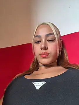 paisitahot1975 online show from 3, 4, 2026