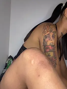 paisitahot1975 online show from 7, 10, 2025