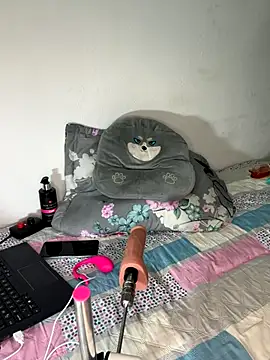 paisitahot1975 online show from 17, 11, 2025