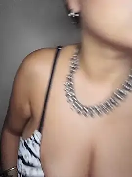 DesireSatler online show from 2, 2, 2025