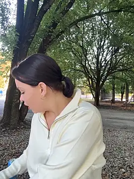 KikiWatson online show from 21, 9, 2025