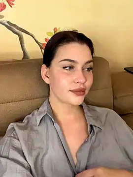 KikiWatson online show from 21, 9, 2025