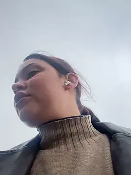 KikiWatson online show from 15, 11, 2025