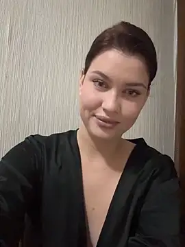 KikiWatson online show from 9, 10, 2025