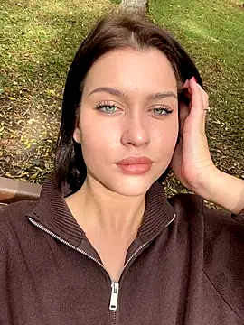 KikiWatson online show from 11, 10, 2025