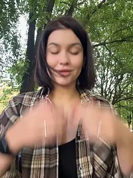 KikiWatson online show from 25, 9, 2025