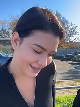 KikiWatson online show from 30, 10, 2025