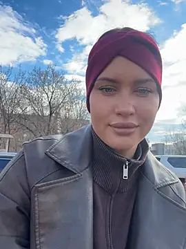 KikiWatson online show from 7, 2, 2026