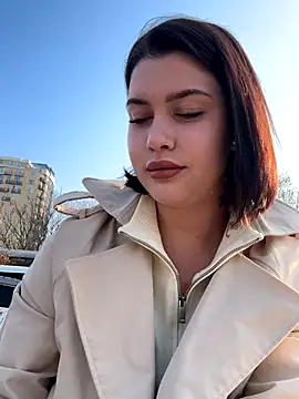 KikiWatson online show from 9, 11, 2025