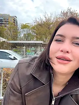 KikiWatson online show from 24, 10, 2025