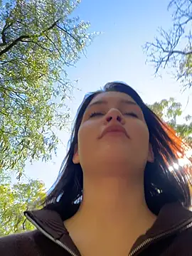 KikiWatson online show from 5, 10, 2025