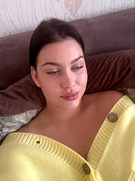 KikiWatson online show from 13, 10, 2025