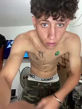 LatinBoysxxx online show from 20, 1, 2025