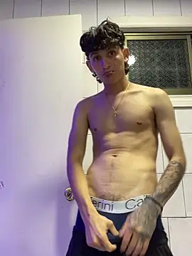 LatinBoysxxx online show from 17, 1, 2025