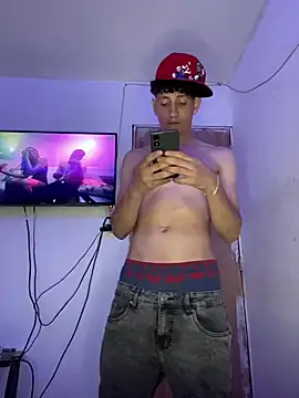 LatinBoysxxx online show from 12, 3, 2025