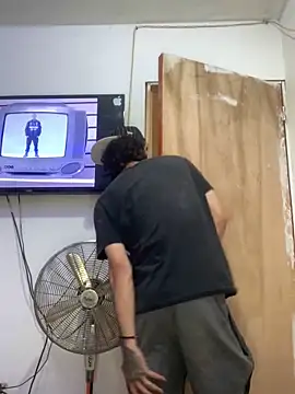 LatinBoysxxx online show from 15, 2, 2025