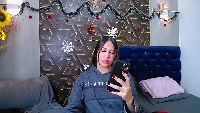 hera divine online show from 12, 1, 2026