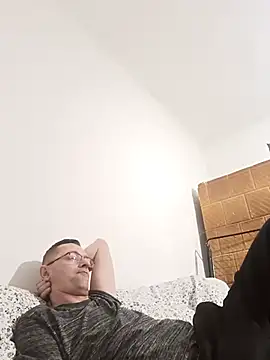 Escortfiuk online show from 22, 2, 2025