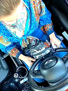 thatonespicychick online show from 16, 9, 2025