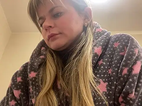 SkyAdelina241 online show from 10, 2, 2025