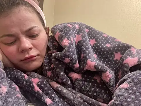 SkyAdelina241 online show from 3, 3, 2025