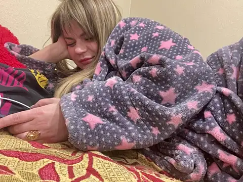 SkyAdelina241 online show from 9, 2, 2025