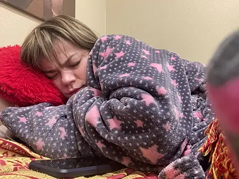 SkyAdelina241 online show from 10, 2, 2025