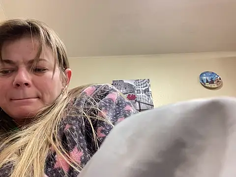 SkyAdelina241 online show from 31, 1, 2025