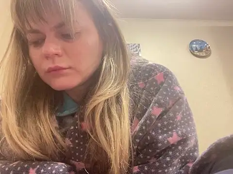 SkyAdelina241 online show from 16, 3, 2025