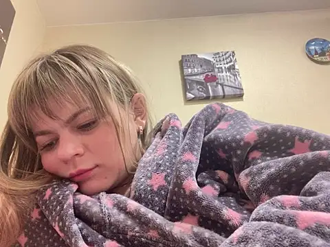 SkyAdelina241 online show from 7, 3, 2025