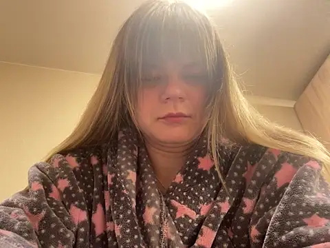 SkyAdelina241 online show from 24, 1, 2025