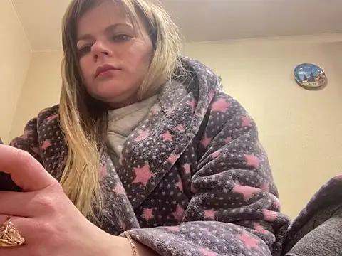 SkyAdelina241 online show from 7, 3, 2025