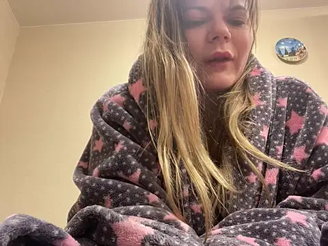 SkyAdelina241 online show from 15, 2, 2025