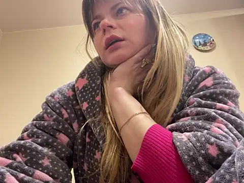 SkyAdelina241 online show from 27, 2, 2025