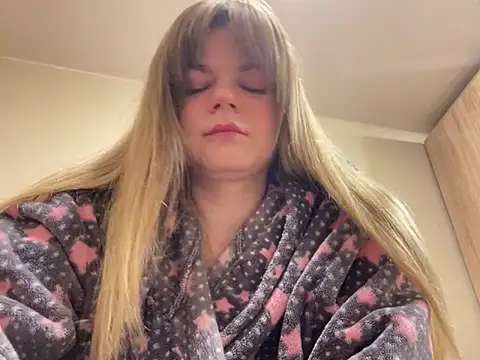 SkyAdelina241 online show from 31, 1, 2025