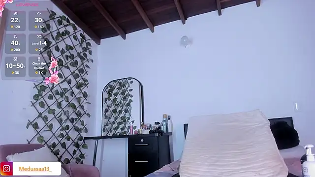 medussa13  online show from 21, 3, 2026