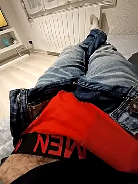 Snapshot of Landryyyyy chatting on 26, 2, 2025 Landryyyyy online show from 26, 2, 2025