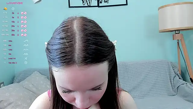 AlodiaHamblett online show from 17, 3, 2025