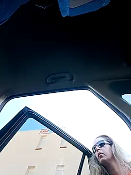 Snapshot of uber_babe chatting on 17, 2, 2026 uber babe online show from 17, 2, 2026