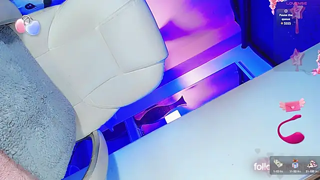 Jadee Ariell online show from 8, 3, 2025