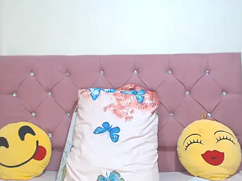 emassquirt28 online show from 26, 9, 2025