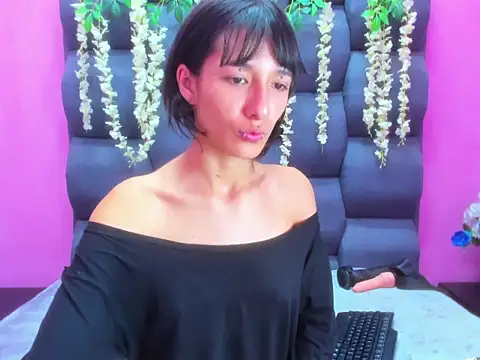 Snapshot of Danny_Face chatting on 9, 10, 2025 Danny Face online show from 9, 10, 2025