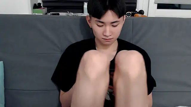 Miram Yu online show from 9, 2, 2025