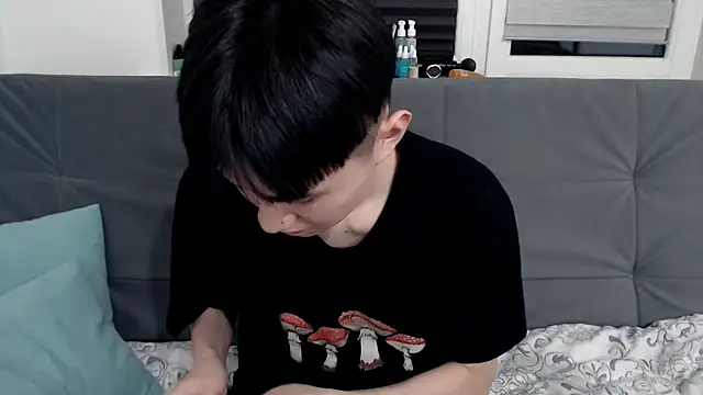 Miram Yu online show from 9, 2, 2025