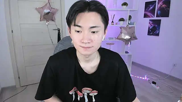 Miram Yu online show from 25, 1, 2025