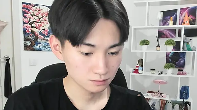 Miram Yu online show from 18, 10, 2025